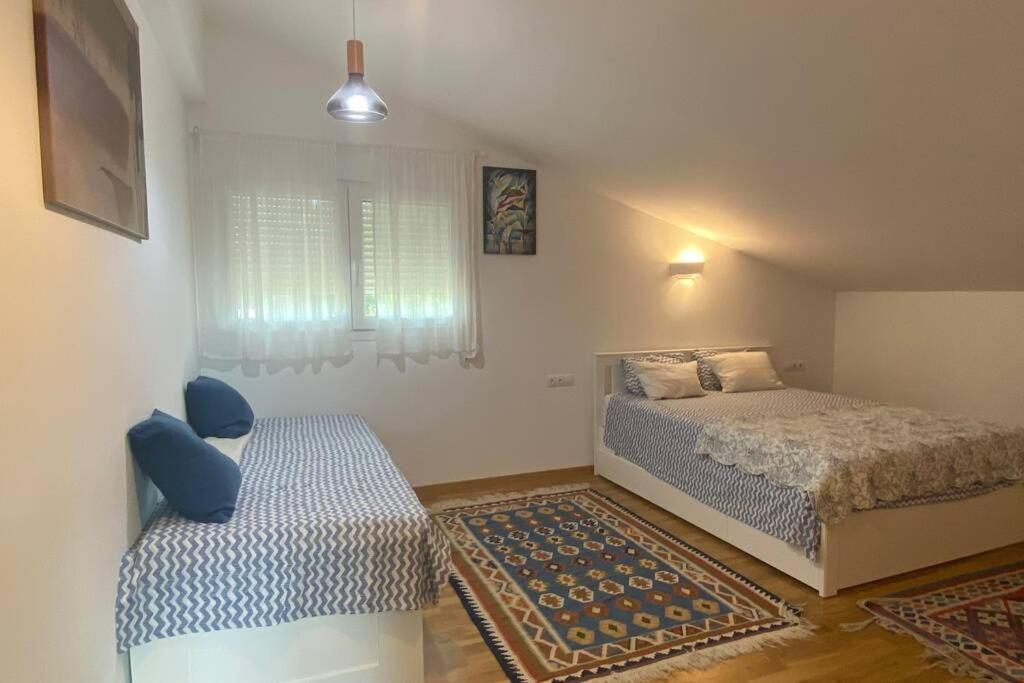 Charming Apartment In Becerril De La Sierra Eksteriør billede