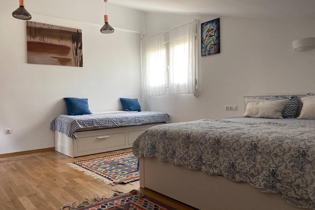 Charming Apartment In Becerril De La Sierra Eksteriør billede